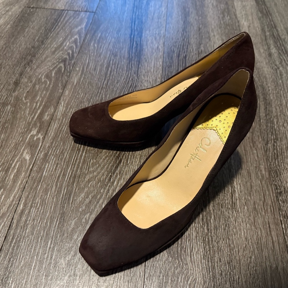 Cole Haan Women’s Dark Brown Suede Slip-On Heels Pumps Size 6.5 Comfortable